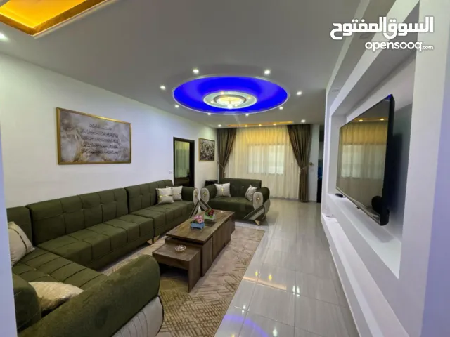 170 m2 3 Bedrooms Apartments for Rent in Zarqa Al Zarqa Al Jadeedeh