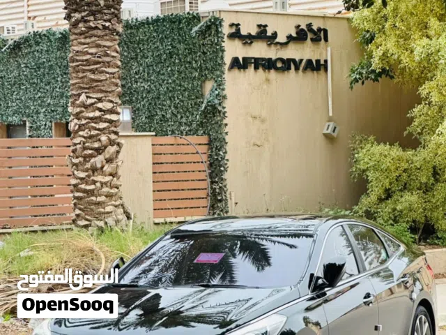 2016 هيونداي ازيرا GL