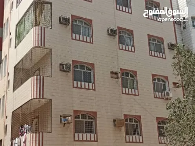 10 m2 3 Bedrooms Apartments for Rent in Aden Other