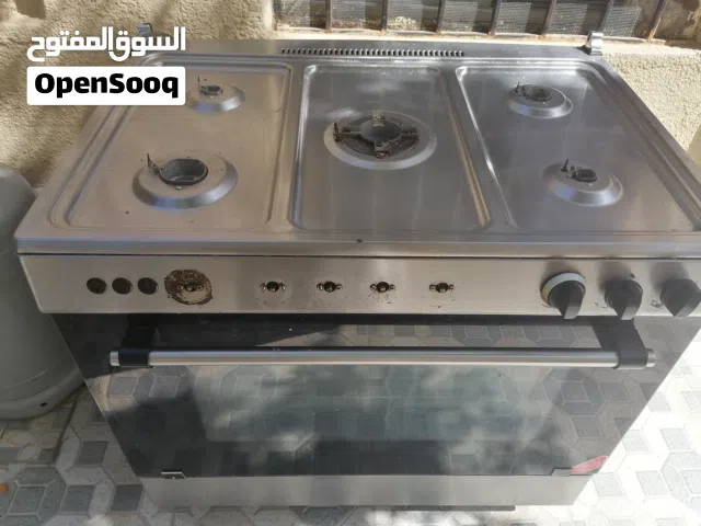 فرن للبيع ماركة بيست مع جميع ملحقاته