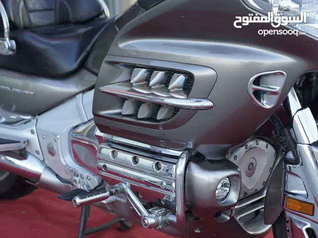 دراجة الية هوندا