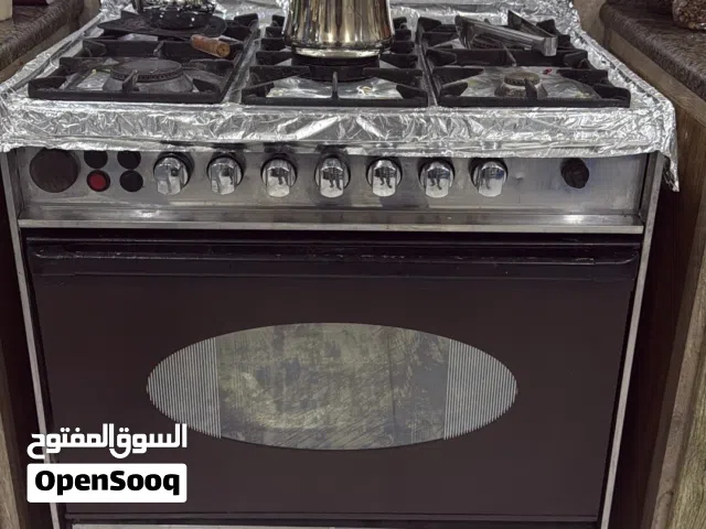 فرن غاز يونيفرسال ايطالي 5 عيون