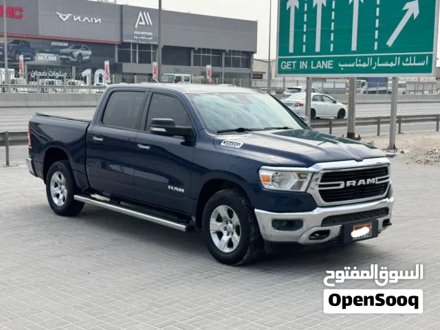 Dodge Ram1500 / 2019 (Blue)