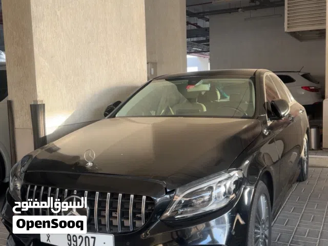 2015 مرسيدس بنز الفئة-C C 300