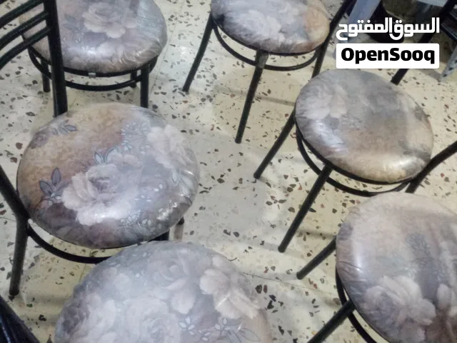 كراسي بحالة جيده