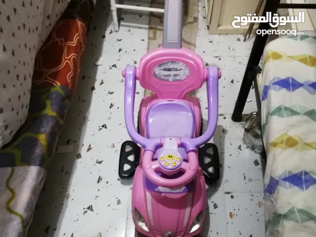 عربية أطفال وسفينة سياره