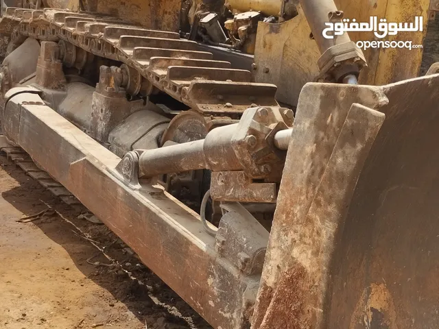 1980 Bulldozer Construction Equipments in Benghazi