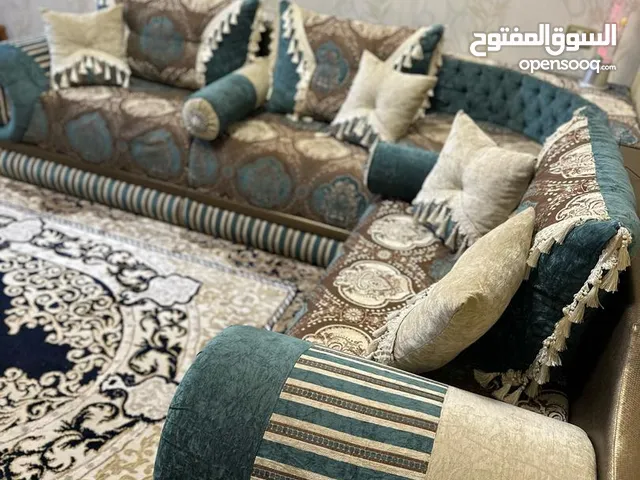 جلسة حرف L بتصميم حديث للبيع