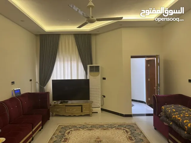 300m2 More than 6 bedrooms Townhouse for Sale in Basra Al-Akawat