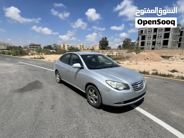 2010 هيونداي افانتي Standard