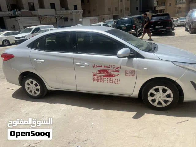 2019 تويوتا يارس E