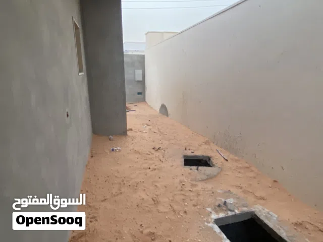 2 Bedrooms Farms for Sale in Tripoli Al-Baesh