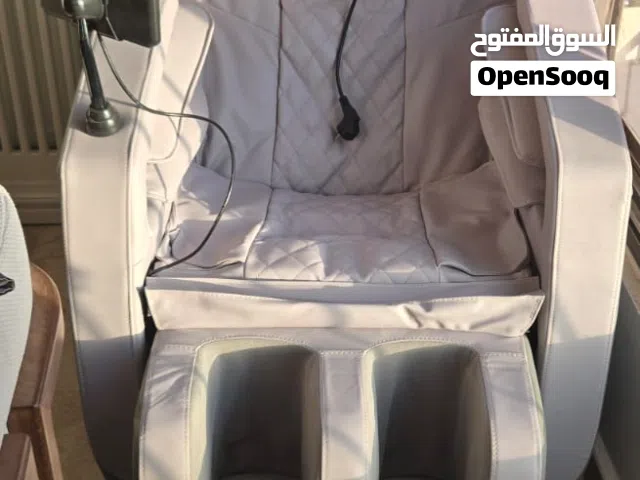 كرسي كامل كهرباء وفيها بلوتوث ومساج لكامل الجسم