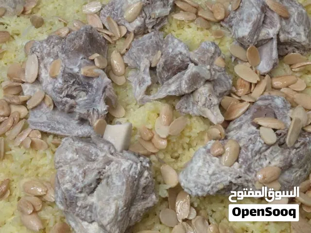 طبخات بيتية جاهزة وطازة بجودة ونظافة والتواصي قبل بوقت * وجميع طبخاتي مصنوعة بحب وأتقان