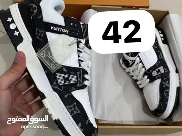 42.5 Sport Shoes in Dubai