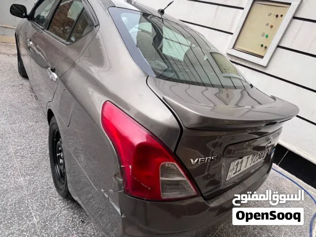 2013 نيسان فيرسا S