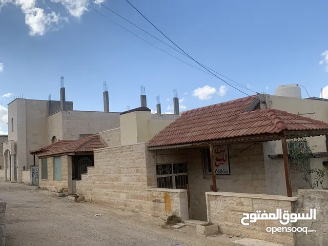 منزل / بيت مستقل طابقين دوبلكس مع حديقة وترس