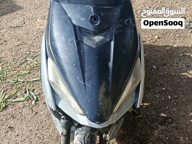 دراجه سقاره مفتوحه العامه مقفل