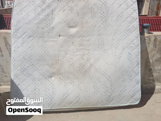 فرشة تخت مجوز مشالله عليها بسعر حرق 20 دينار الي عليها من وجه المسبل