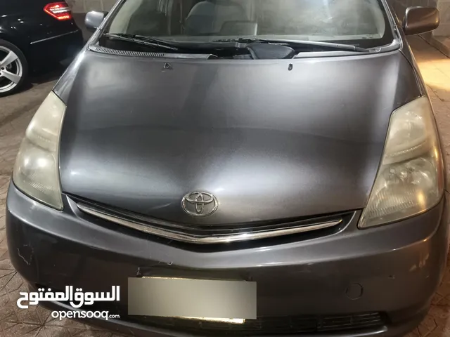 Used Toyota Prius in Amman
