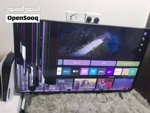 شاشتين مكسورات 56 و65  للبيع