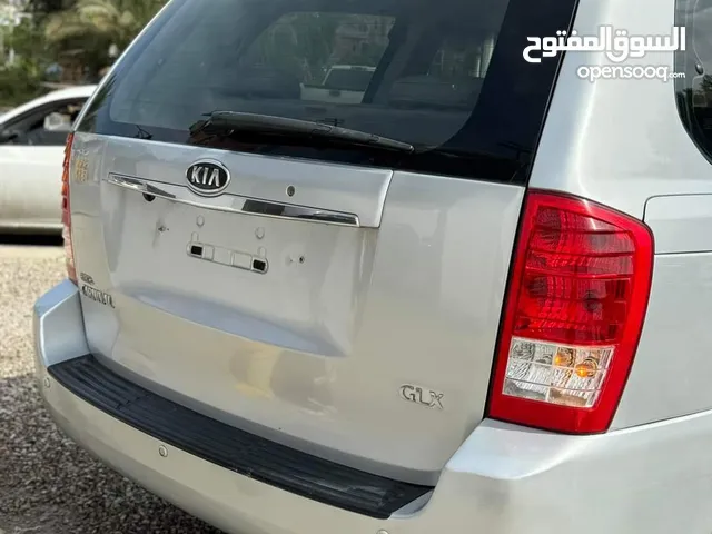 Used Kia Carnival in Tripoli