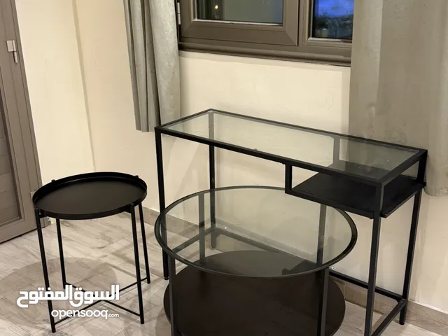 للبيع طاولات