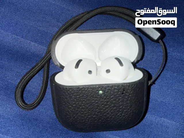 سماعات AirPods 4
