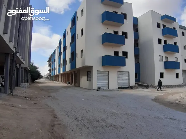 شقة للبيع مساحه 110 بدون تشطيب تاجوراء قبل مثلث الباعيش ب القرب من مسجد حمزة