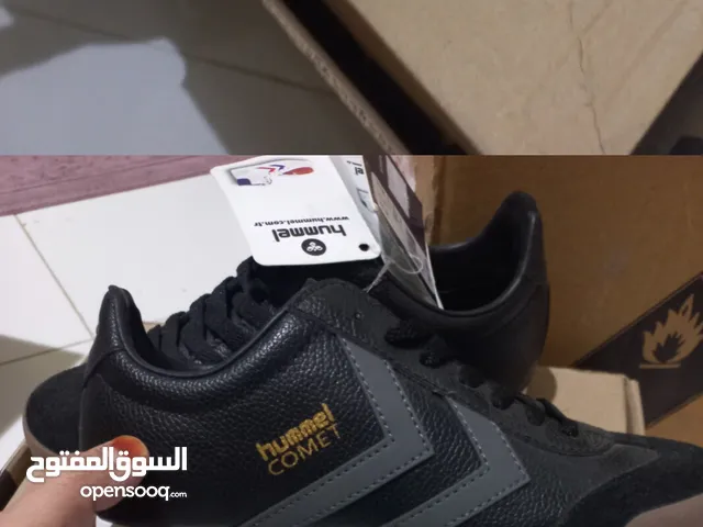 Other Sport Shoes in Al Kharj