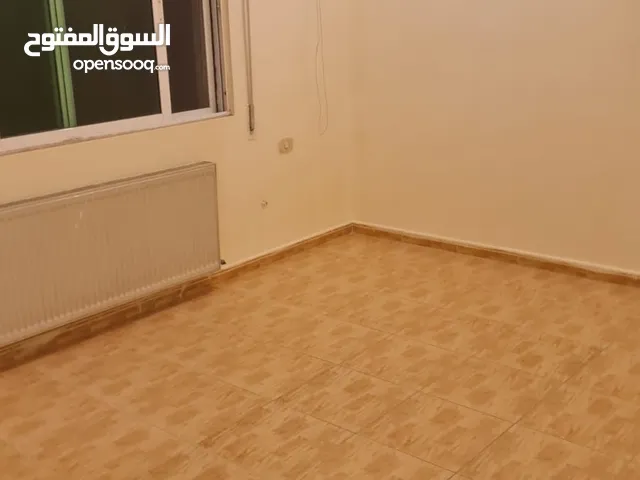 شقة في موقع مميز و حيوي للبيع مساحة 167 م