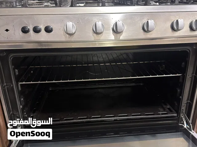فرن غاز خمس عيون مستعمل بحالة ممتازة