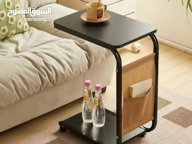 طاولة جانبية 4 عجلات