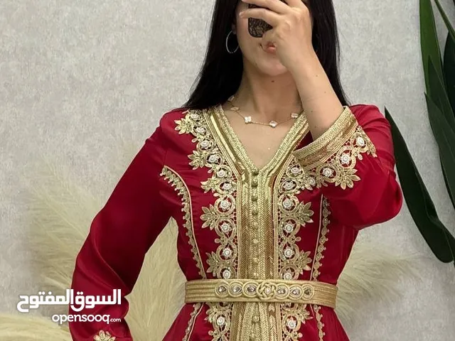 عبايات نسائية تشكيلة جديدة متوفرة جميع المقاسات جميع الألوان عباية قفطان قفطان