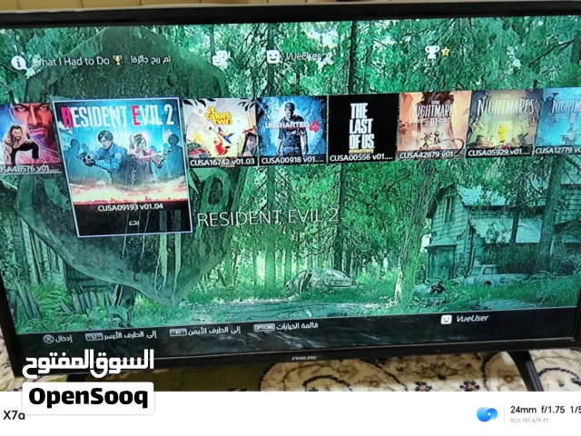 بلاستيشن 4 مهكر مع جهازين و 16 لعبة