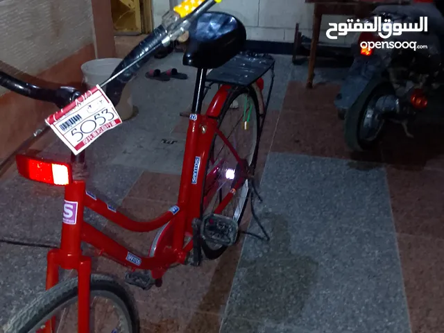 ,بايسكل سانتوس ماركه اصليه مصبوغ احمر حراري لونه الطبيعي أصفر جديد ونضيف