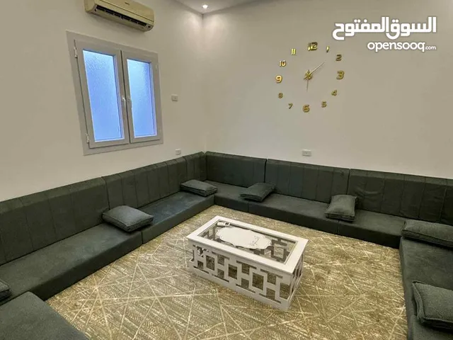 190 m2 3 Bedrooms Townhouse for Sale in Tripoli Ain Zara
