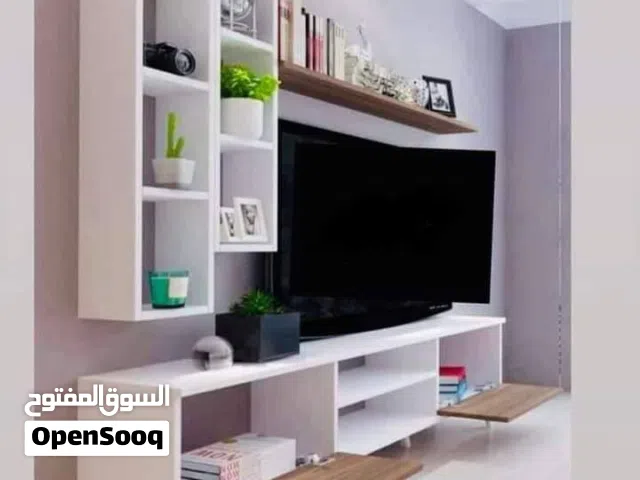 ميز بلازما مودرن مع رفوف جانبية – يتوفر قياسين 140 و 180 سم