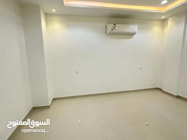 600 m2 2 Bedrooms Apartments for Rent in Al Riyadh Al Wizarat