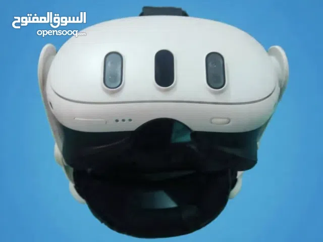 نظارات الواقع الافتراضي Meta Quest 3
