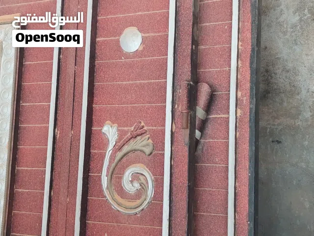 باب كنشيلوا مستعمل نظيف خالي من تغيير اللون