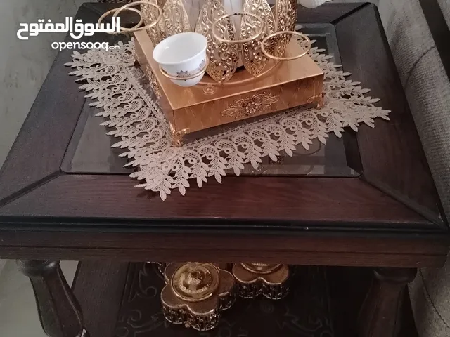 طاولات وسط