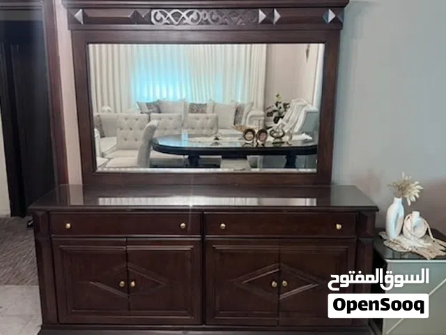 للبيع – طاولة وانتريه فخم مستعمل بحالة ممتازة
