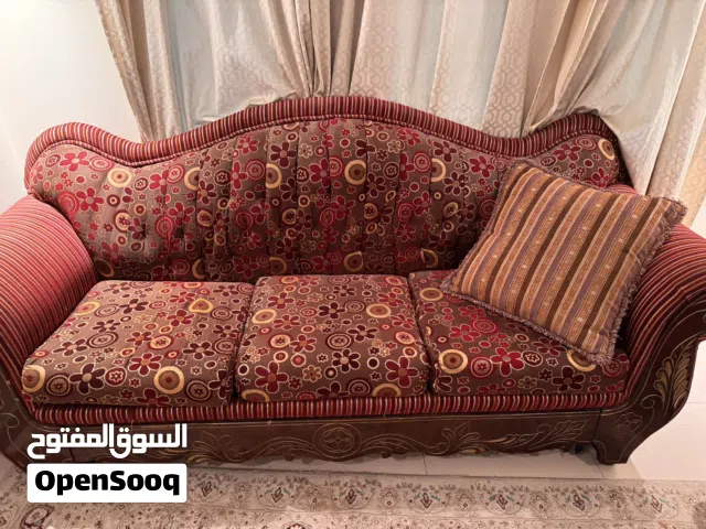 طقم كنبايات وغرفة نوم كاملة للبيع