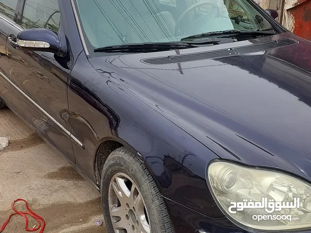 مارسيدس S320 غواصه