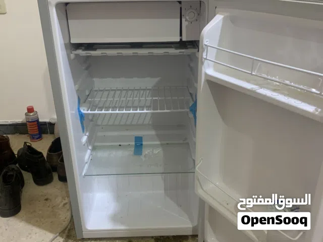 ثلاجة مكتبية