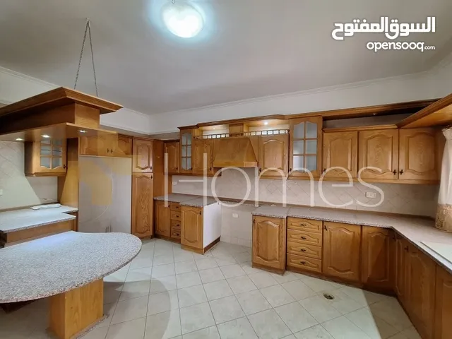 280m2 4 Bedrooms Apartments for Sale in Amman Deir Ghbar