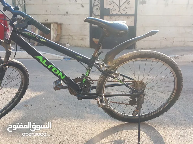بايسكل(دراجه هوائيه ) مستعمل للبيع