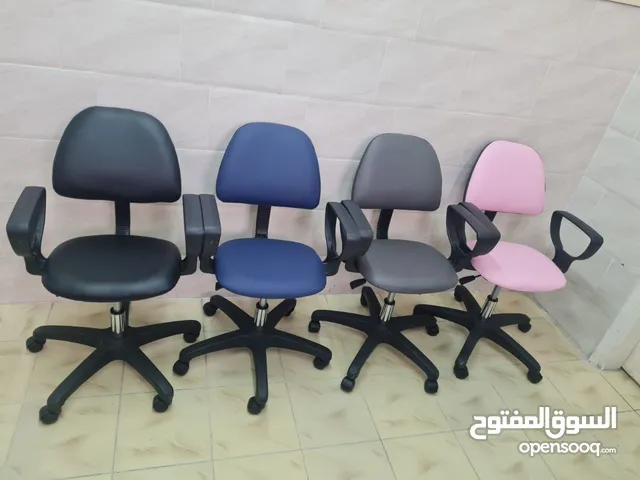كرسي مختبر طبي جلد ايادي قابلة للإزالة جك ايطالي متوفر بالوان