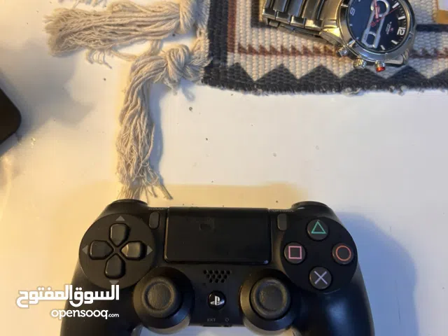 2020 Ps4 pro with 2 controllers